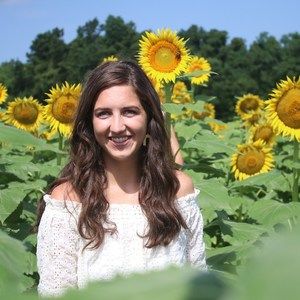 Meet your Posher, Caitlyn